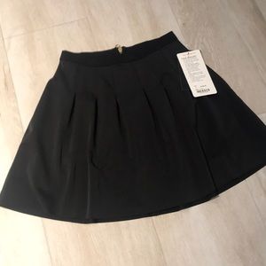 Lululemon Lab Skirt - Rare Size 4